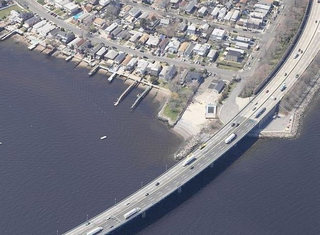 throgs neck: throgs neck bridge